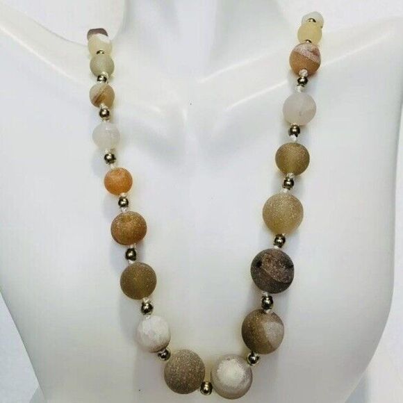 Vintage Tan Spherical Large Beaded Round Long Graduated Stone Necklace 40” - Picture 7 of 12